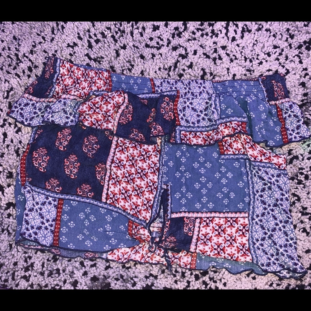 Crop Top w/ Pattern